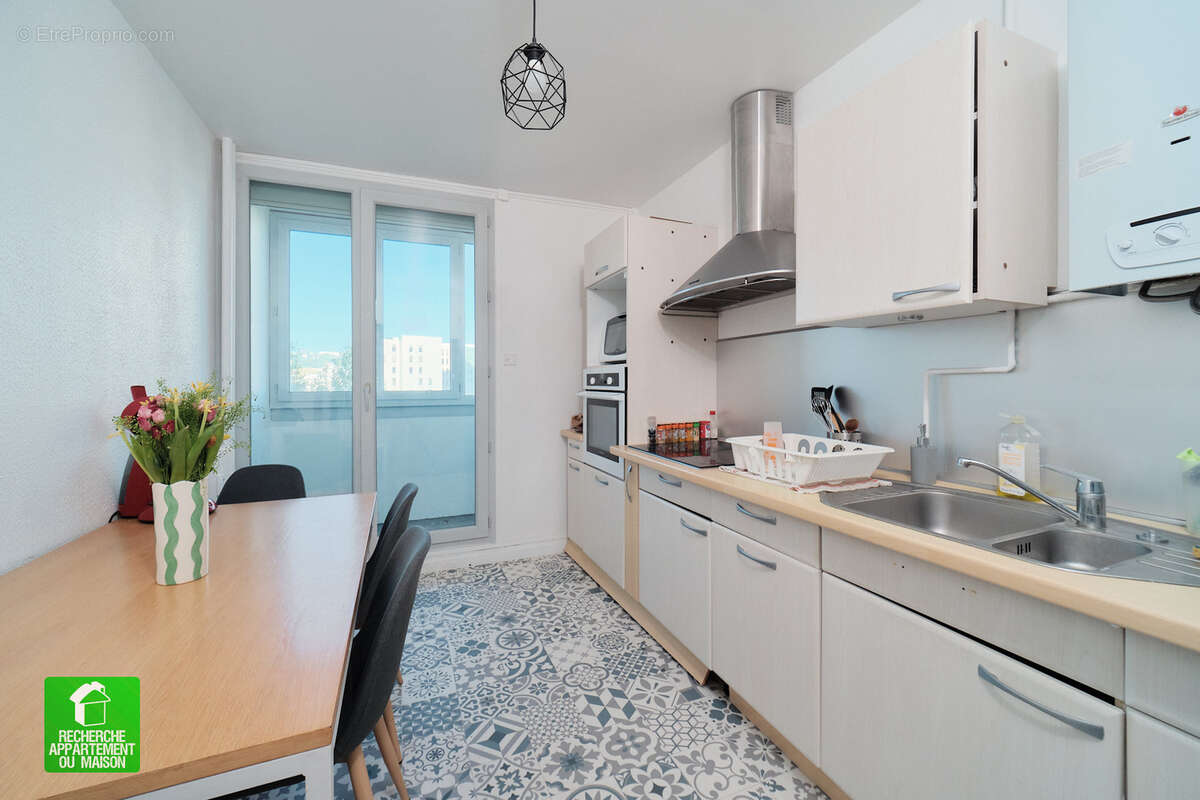 Appartement à LYON-7E
