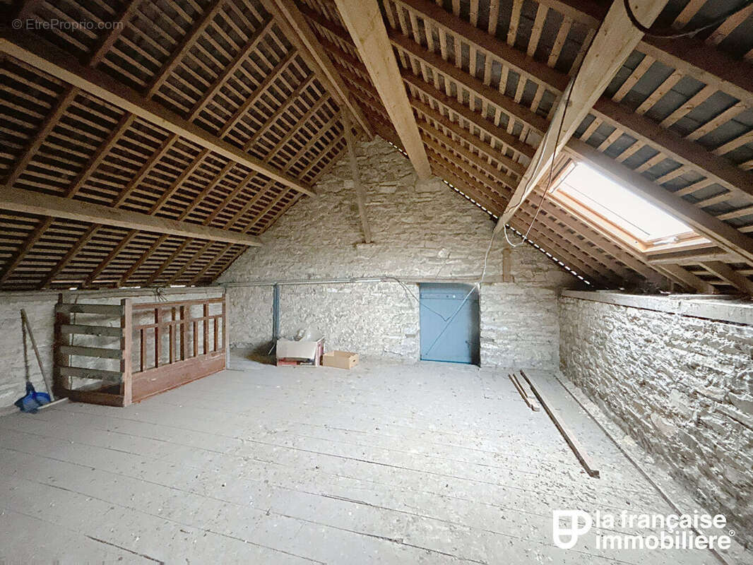 Maison à LA BOUEXIERE