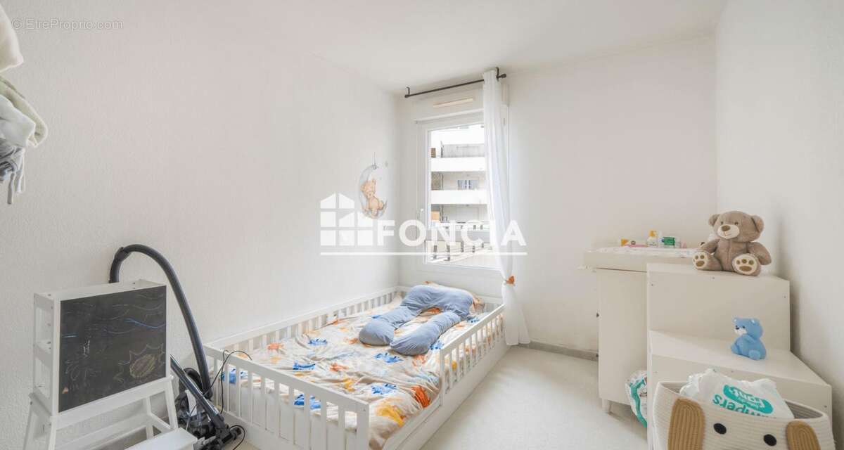A vendre t3 + garage + terrasse secteur calme - photo 7
