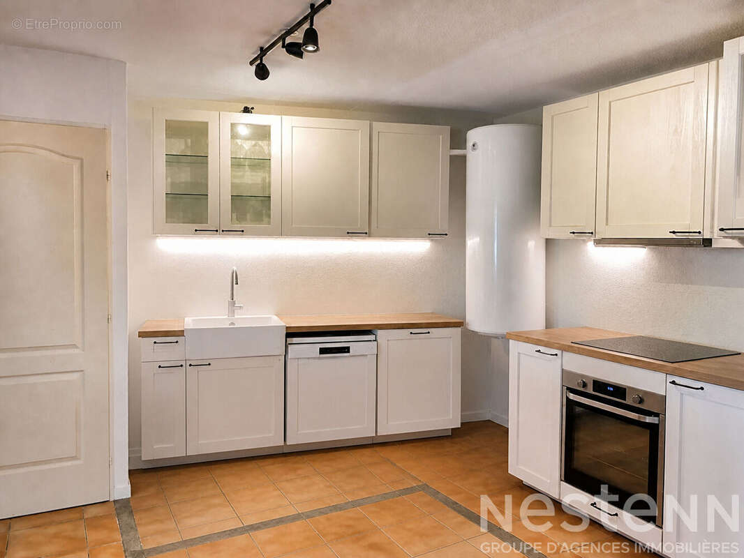 Exclusivité à Bormes-les-Mimosas : Superbe appartement 2 pièces avec terrasse et garage - photo 15
