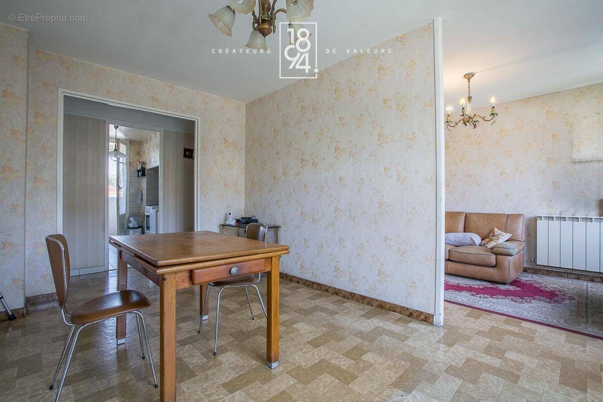 Appartement à MARSEILLE-14E