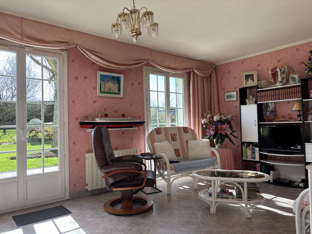 Maison à SAINTE-SCOLASSE-SUR-SARTHE