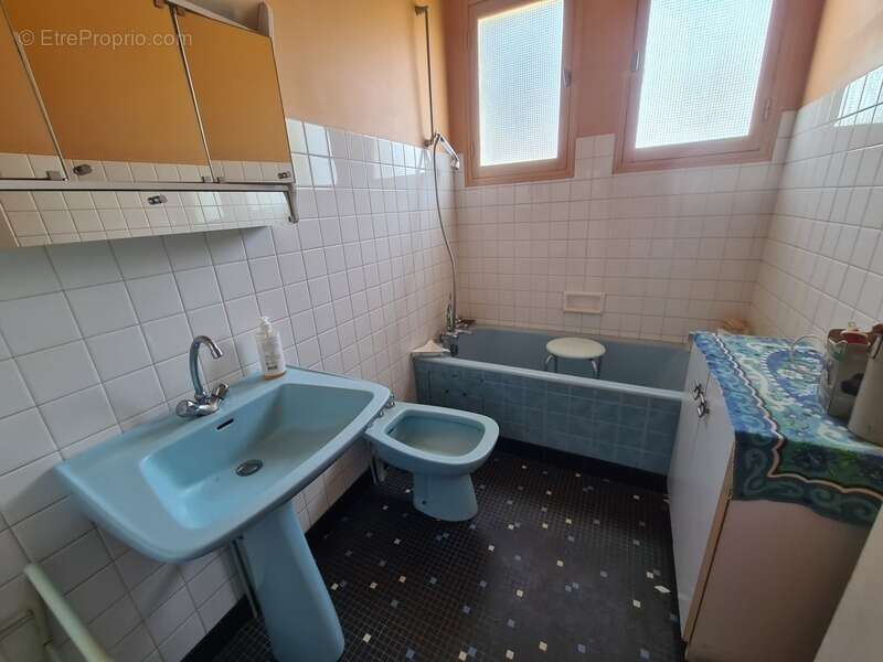 Maison 152 m²,3 pièces, sous sol total, terrain de 2 358 m² - photo 6