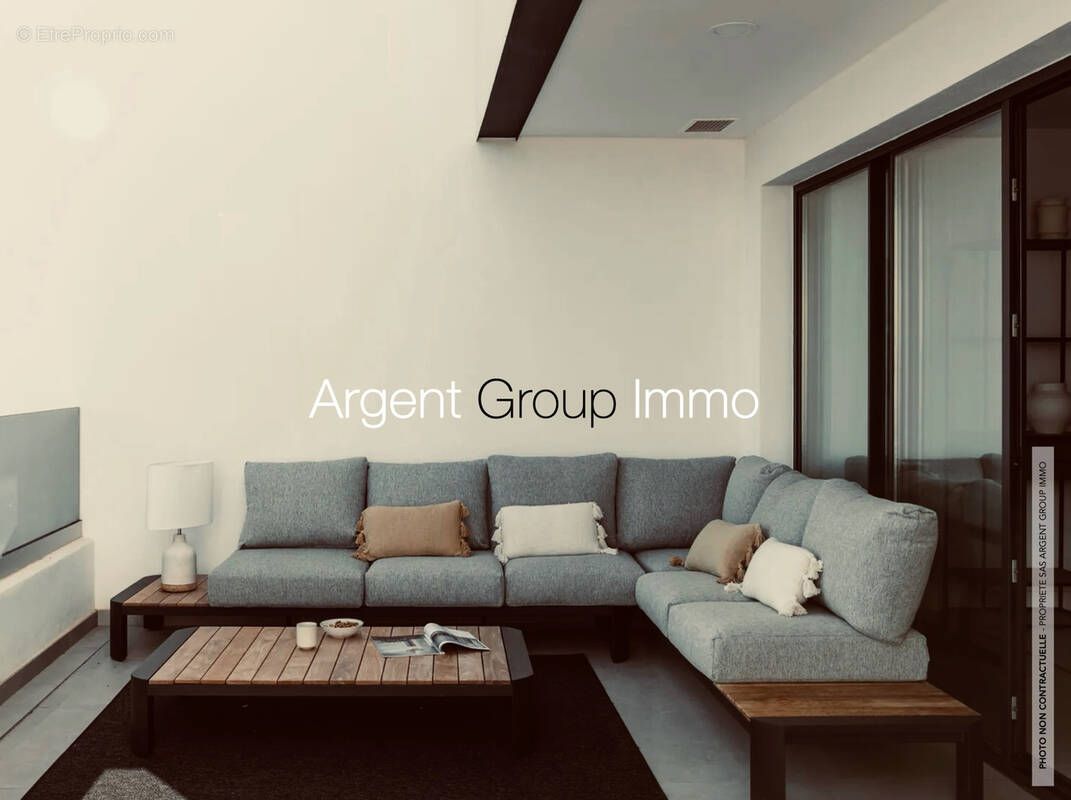 Appartement à BORMES-LES-MIMOSAS