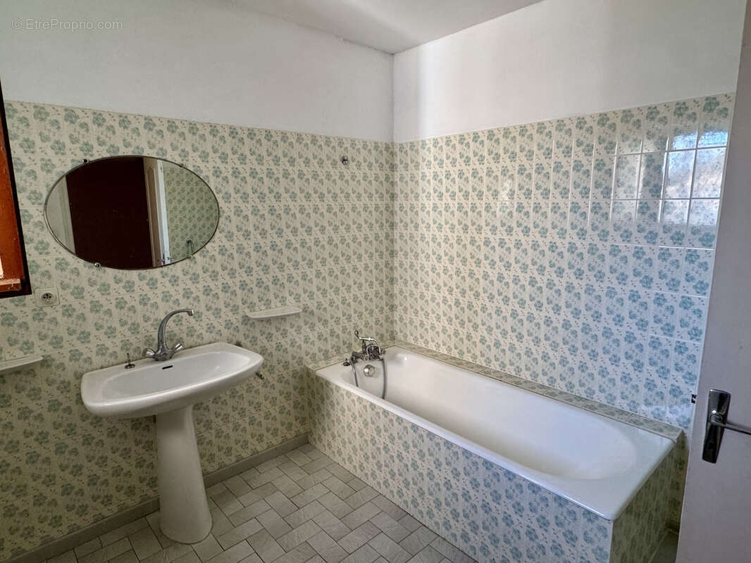 Maison à PAMPELONNE