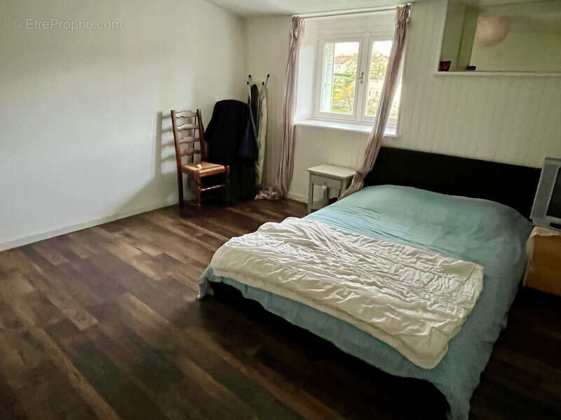 Maison à LA CAILLERE-SAINT-HILAIRE