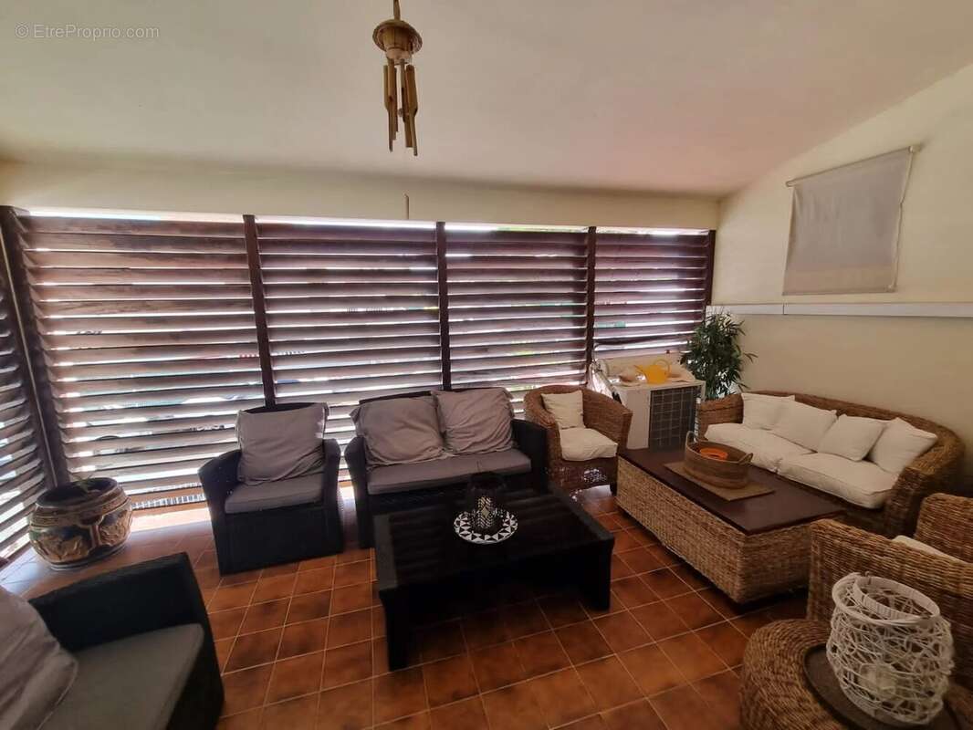 Maison à LES TROIS-ILETS