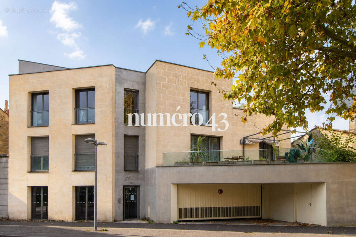 Appartement à BORDEAUX