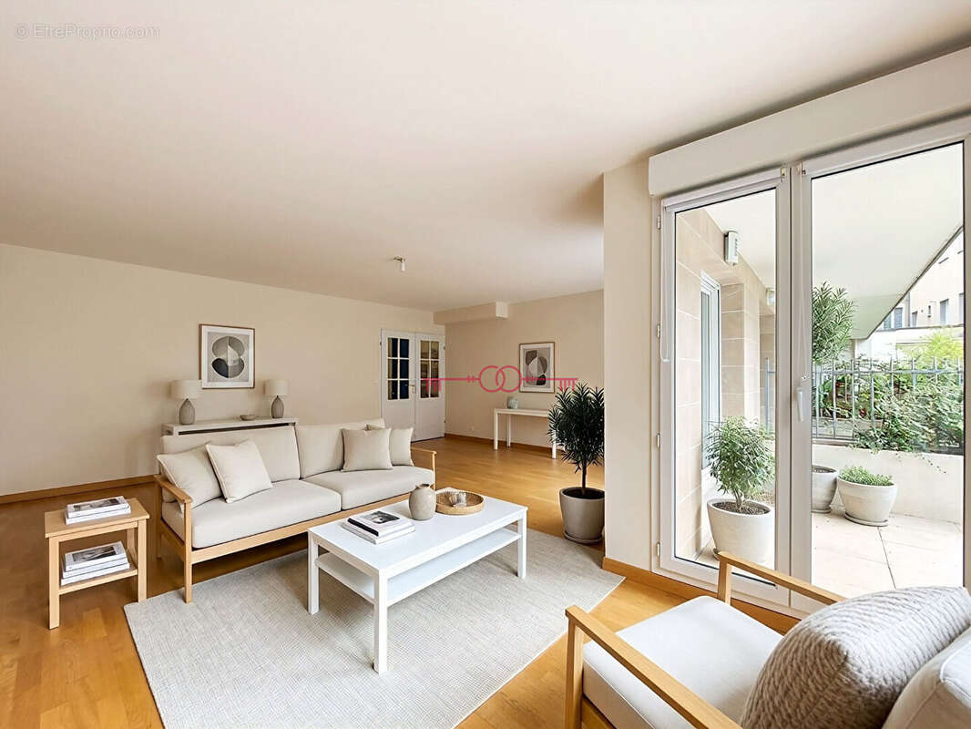 Appartement Reims hyper centre ville - extérieur- 98 m2 - photo 3