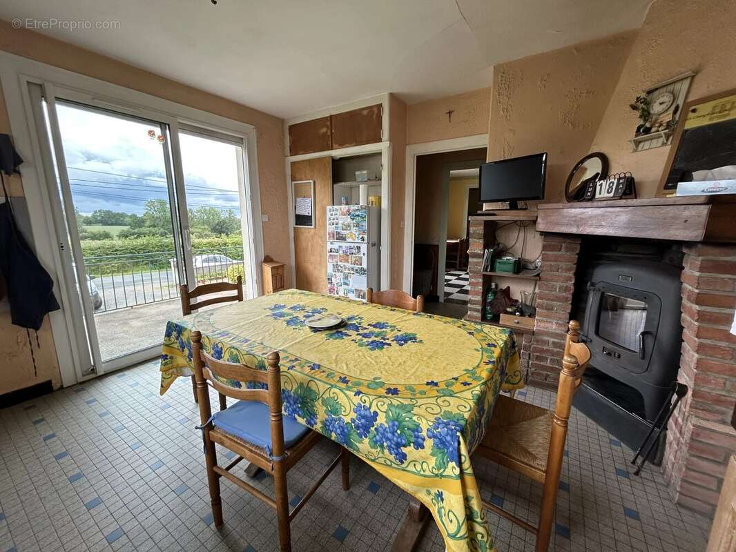 Maison sur sous-sol 5 chambres - photo 3
