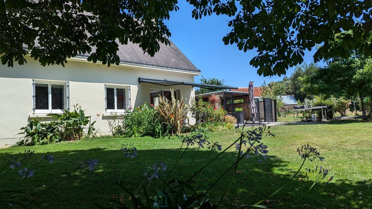 Maison à CAMORS