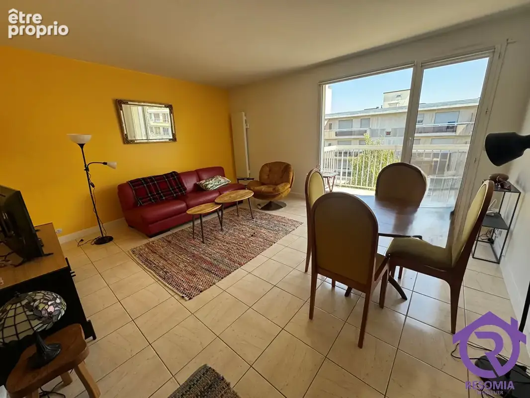 Bel appartement de 3 pièces de 66 m² au dernier étage avec BALCON + PARKING - photo 3