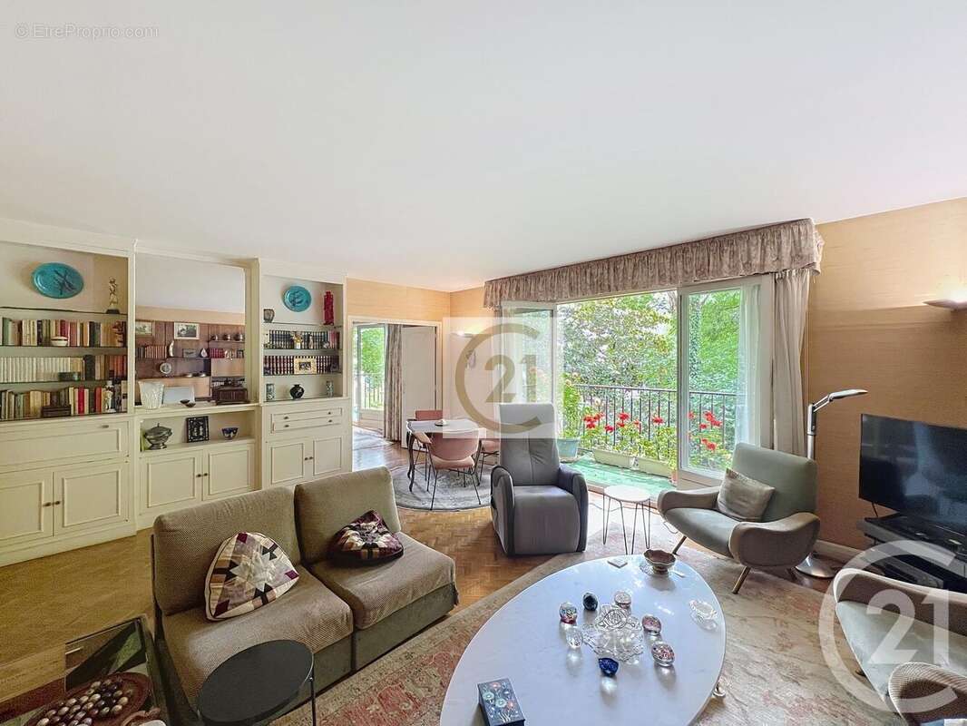 Appartement à SAINT-CLOUD