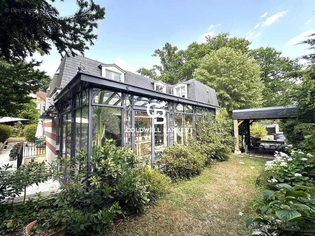 Maison à LE VESINET
