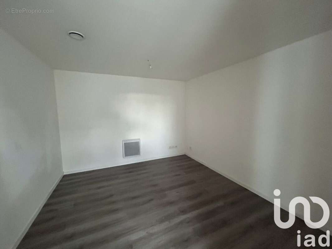 Photo 8 - Maison à LA BREILLE-LES-PINS