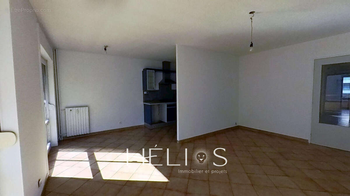 Appartement à MARSEILLE-3E