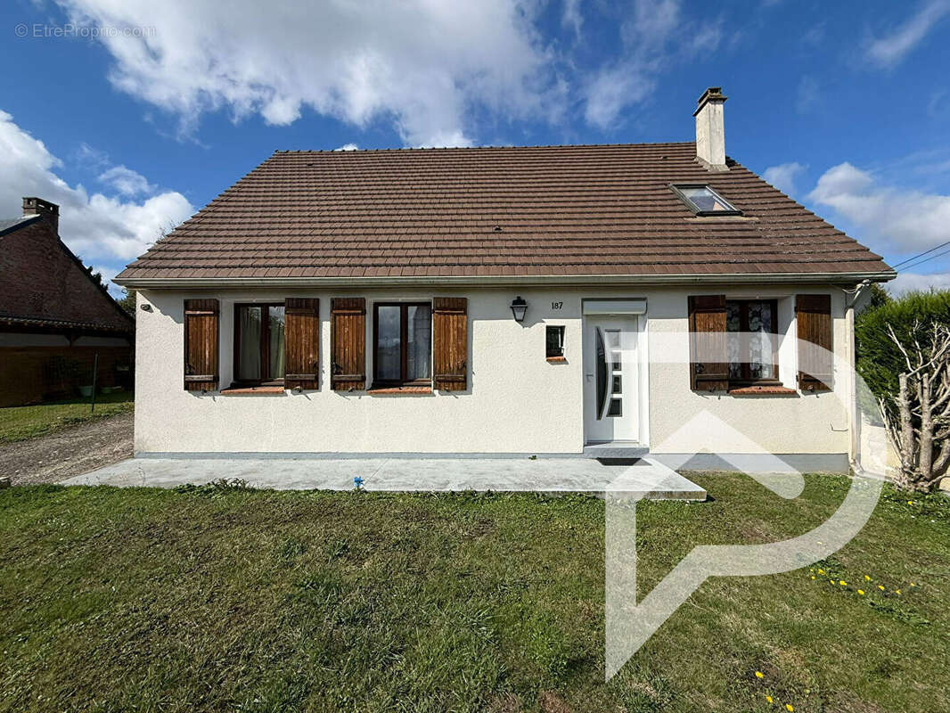 Maison à SAINT-JUST-EN-CHAUSSEE