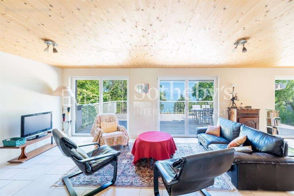 Villa pieds dans l'eau à thonon-les-bains - photo 11