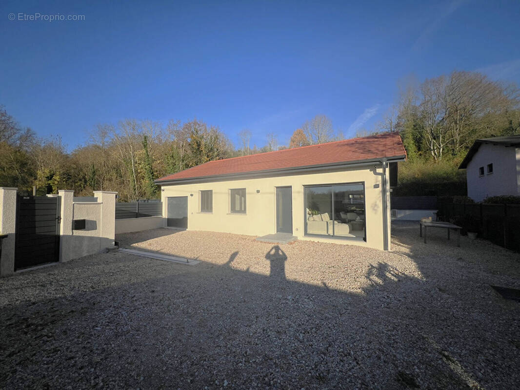 Maison à LAGNIEU