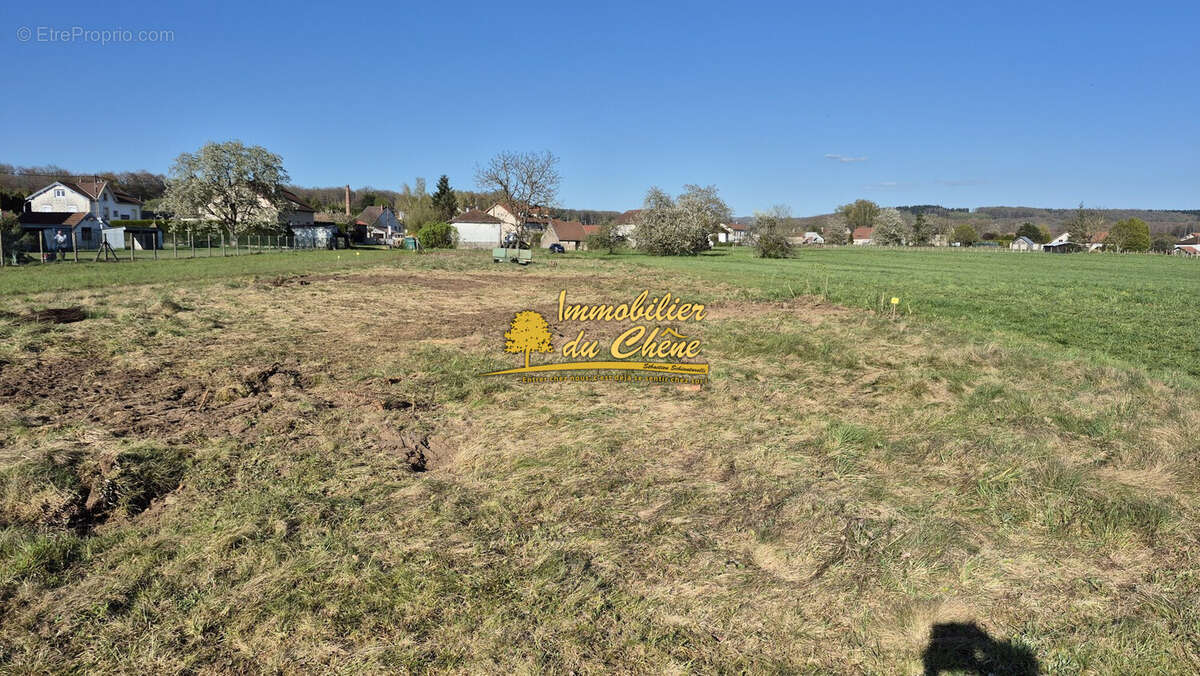 Terrain à FROIDECONCHE