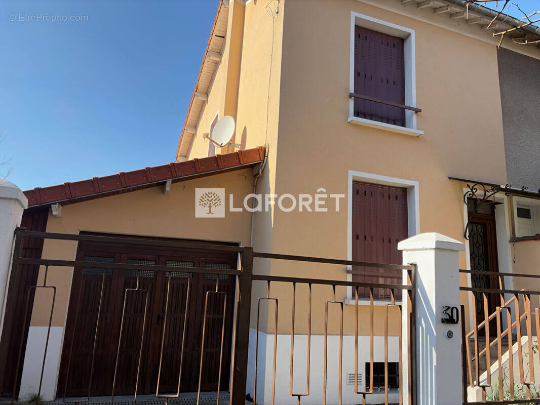 Maison à VILLEMOMBLE