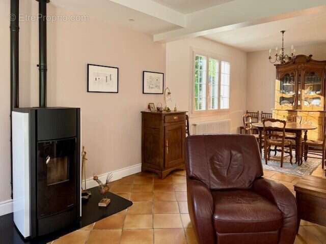 Maison à SAINTE-HELENE-BONDEVILLE