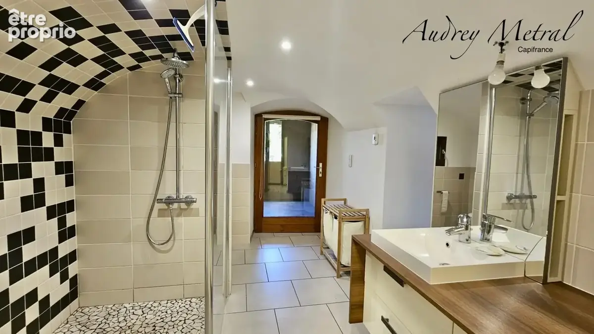 Maison en pierre avec piscine + terrain à vendre à SERRIERES EN CHAUTAGNE (73), 50 min de Genève et d'Annecy, 35 min d'Aix-les-B - photo 13