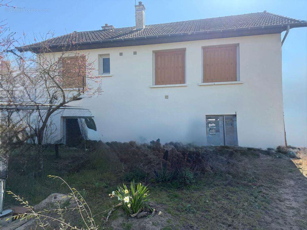 Maison à SAINT-MARCEL