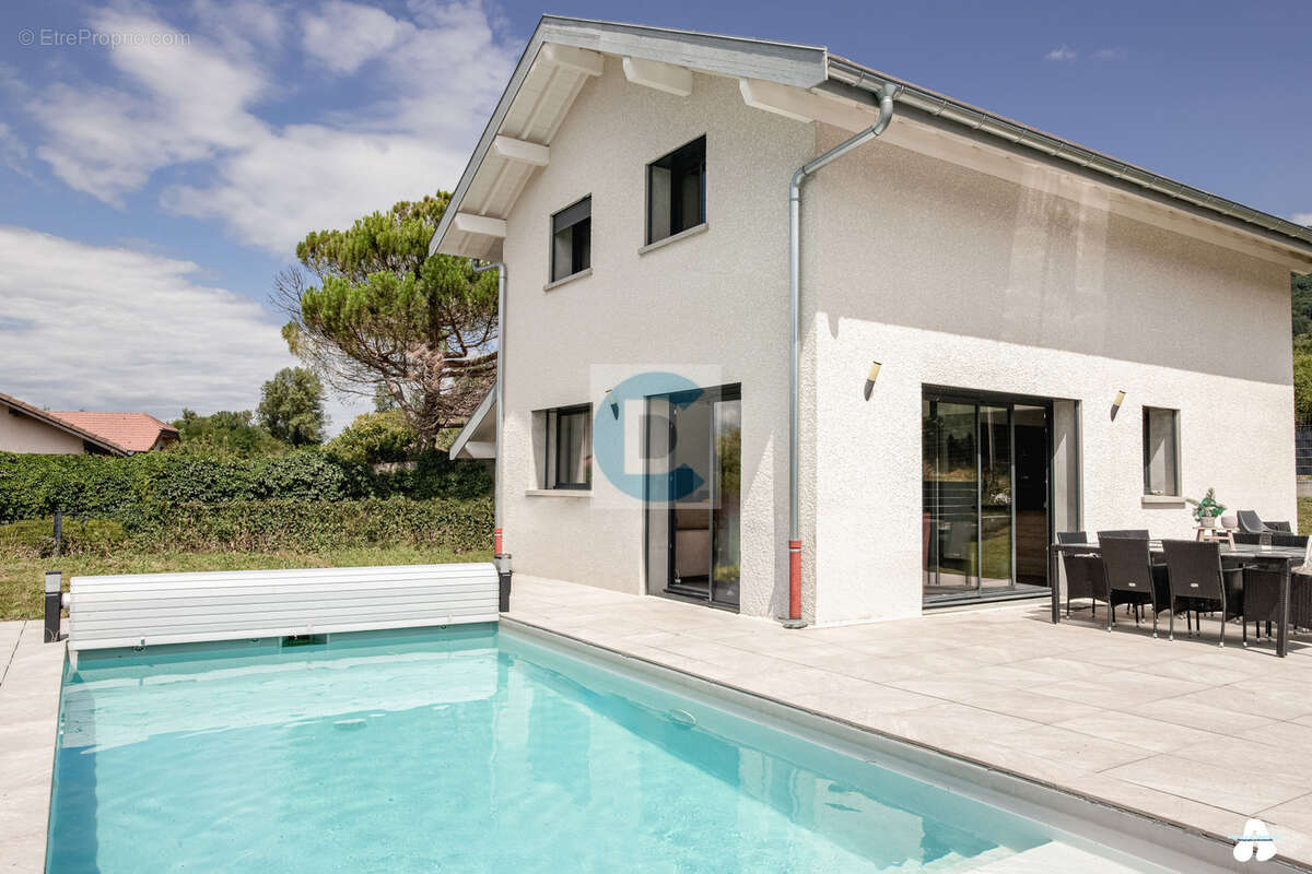 Maison récente 2022 avec piscine   3 chambres   Garage   Cranves-Sales - photo 2