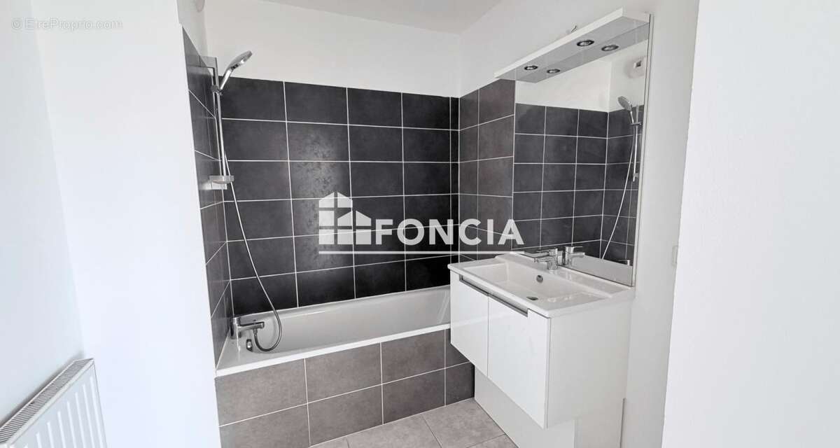 Appartement à JUVIGNAC