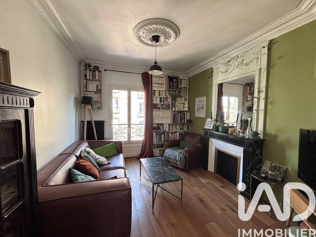 Photo 1 - Appartement à LES LILAS