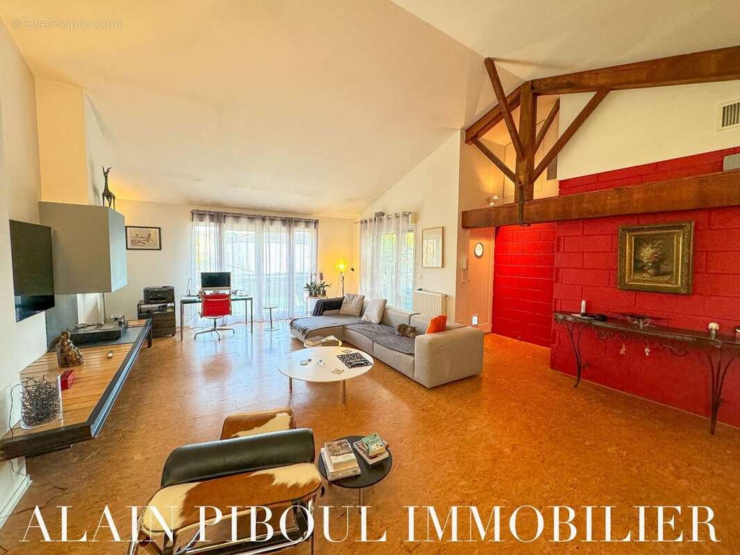 Maison à CASTELGINEST