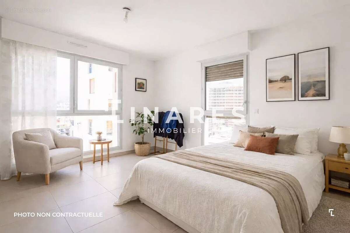 Appartement à MARSEILLE-6E