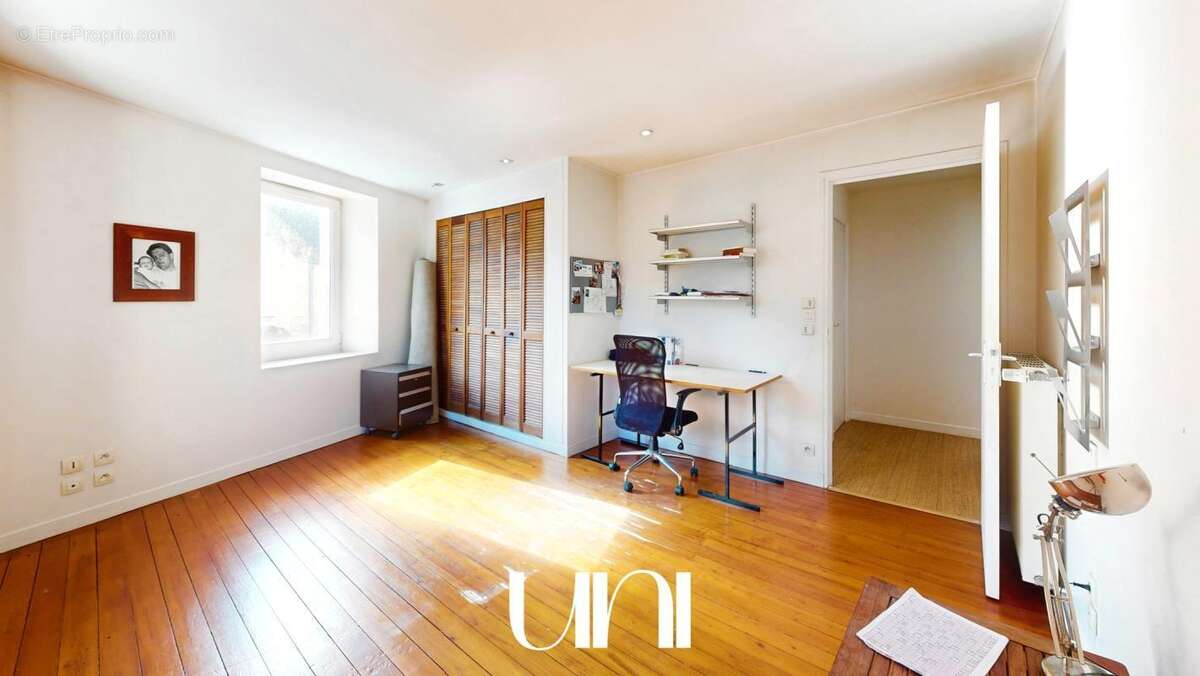 Maison à FLEURY-SUR-ORNE