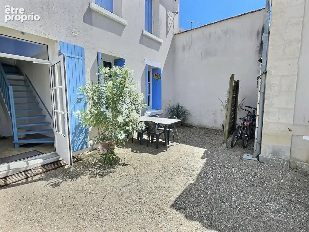 Appartement à LA BREE-LES-BAINS