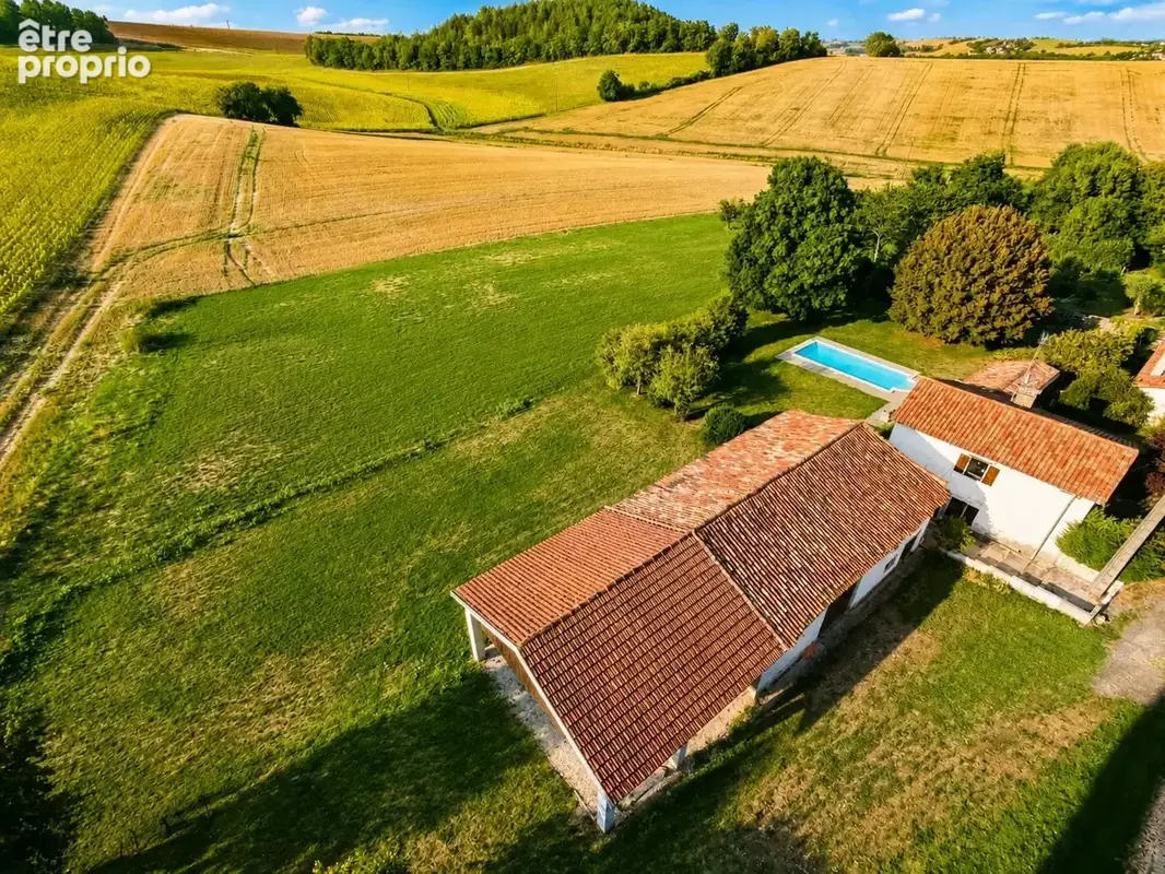 Propriété en pierre avec piscine et grange, près d'Aubeterre-sur-Dronne ! - photo 15