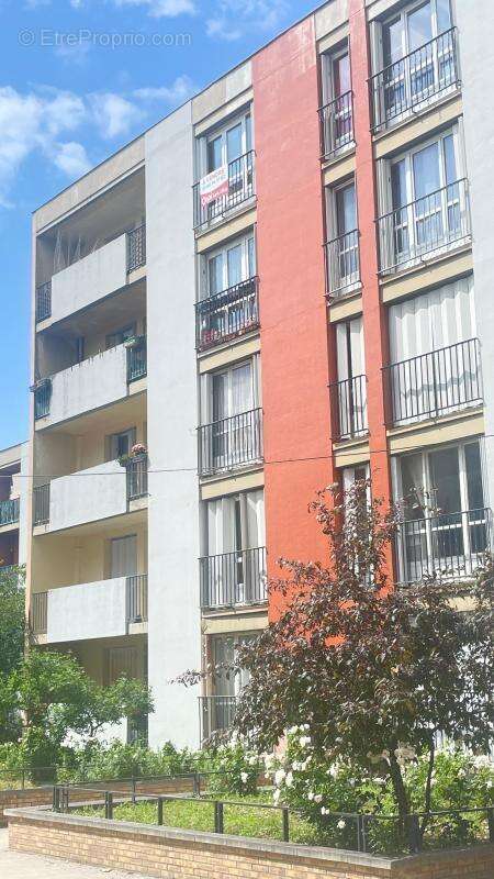 Appartement à LES ULIS