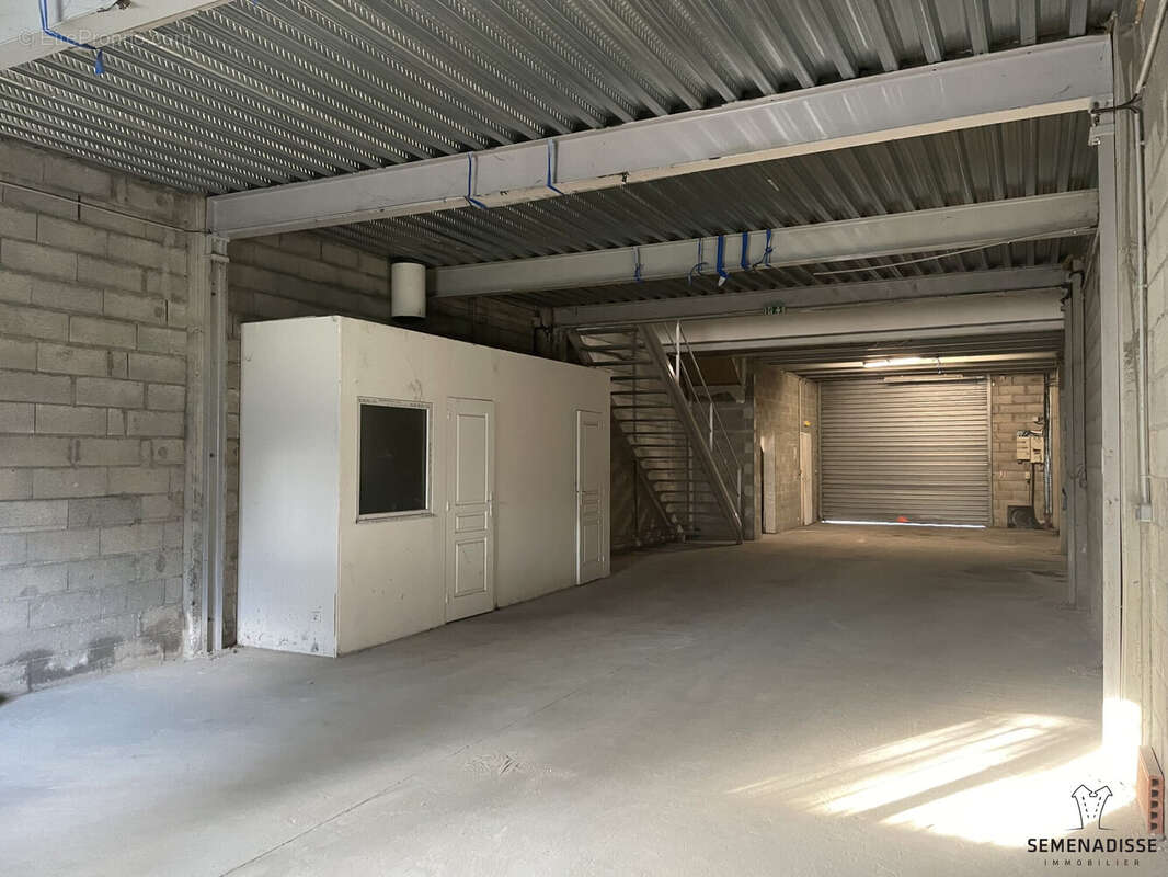 Commerce à VILLENEUVE-TOLOSANE