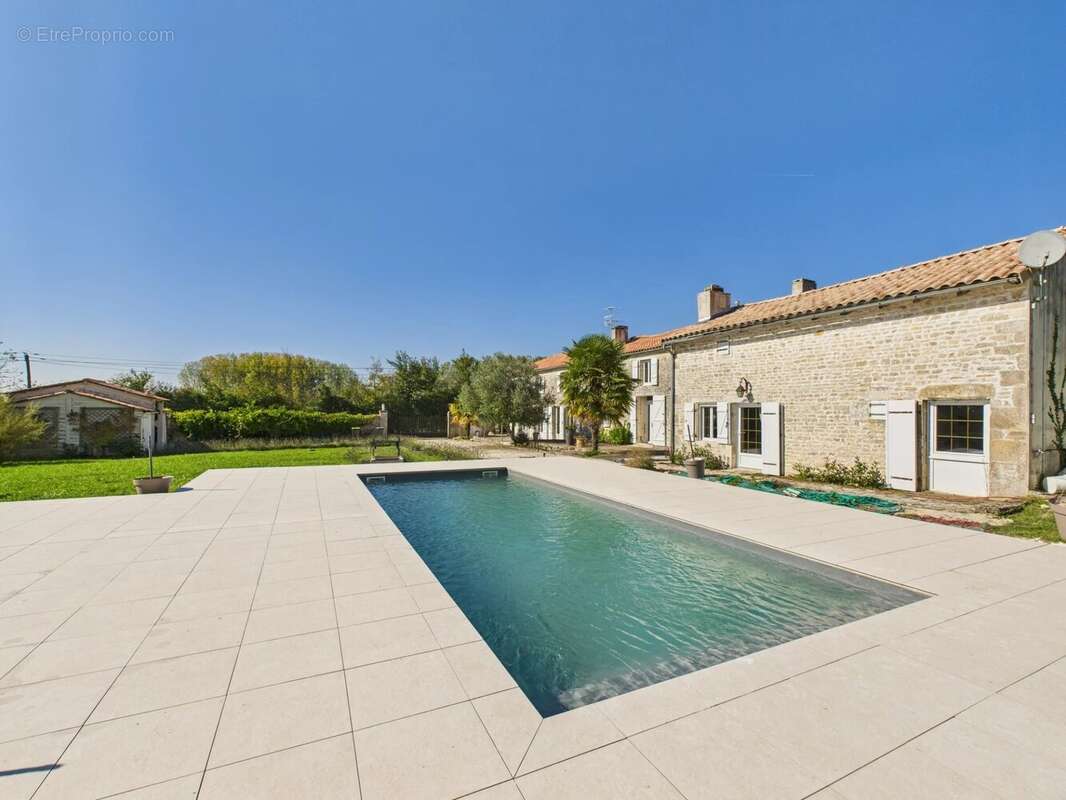 Maison à VILLEFAGNAN