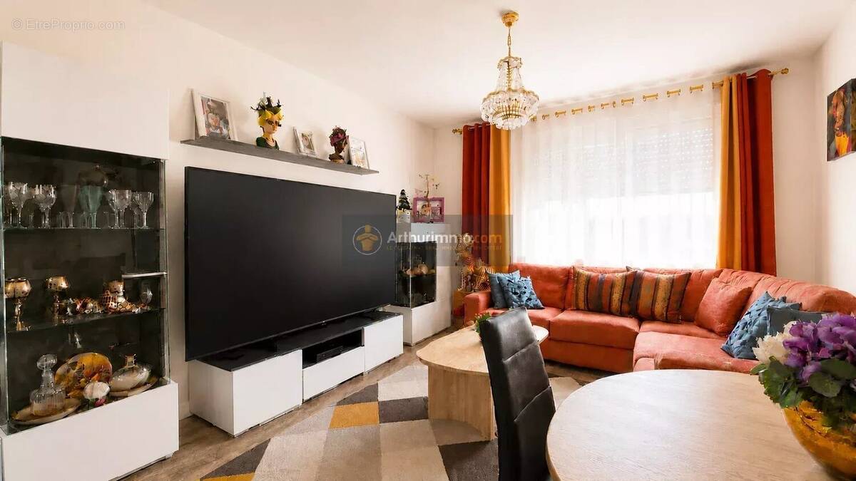 Appartement à FREJUS