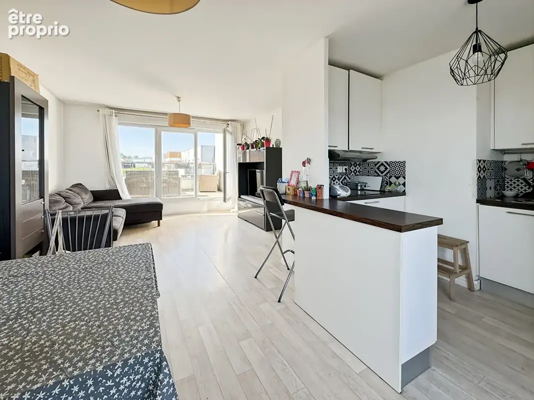 Appartement Terrasse Rosny F3 -  Métro Ligne 11 - photo 4
