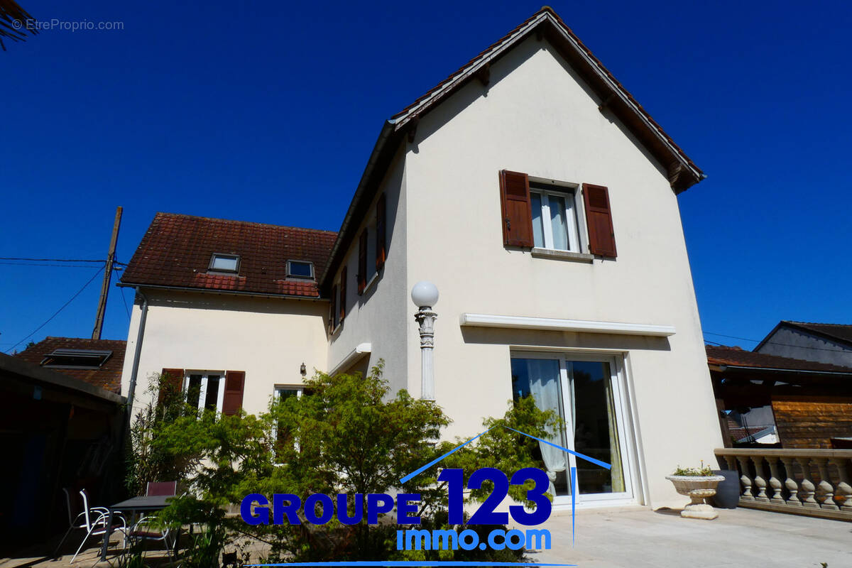 Maison à AUXERRE