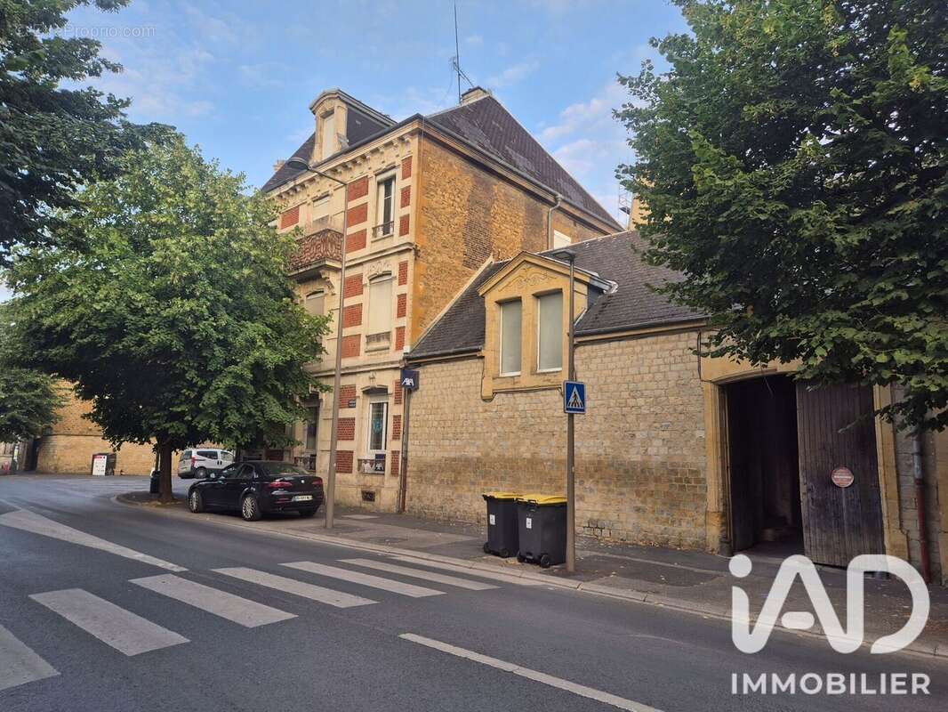 Appartement 735 m² à Charleville-Mezieres  - photo 7