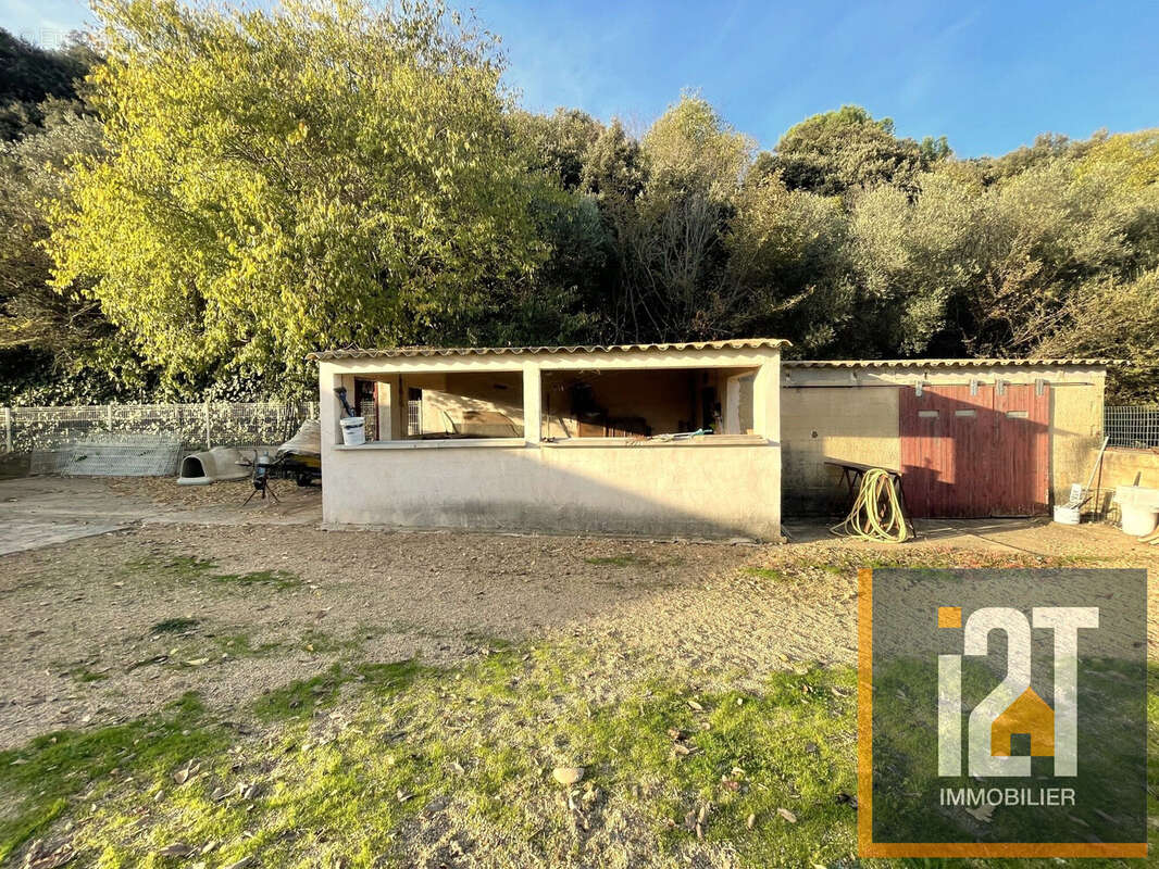 Maison à BELLEGARDE