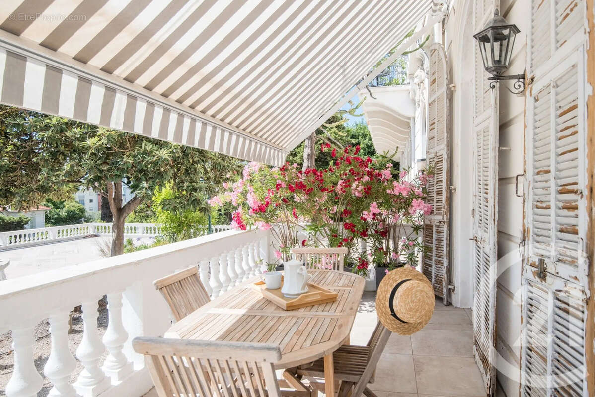 Appartement à NICE