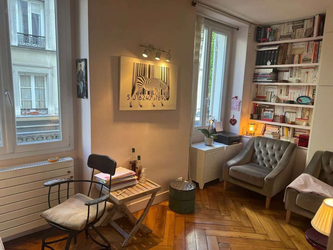 Appartement à PARIS-17E