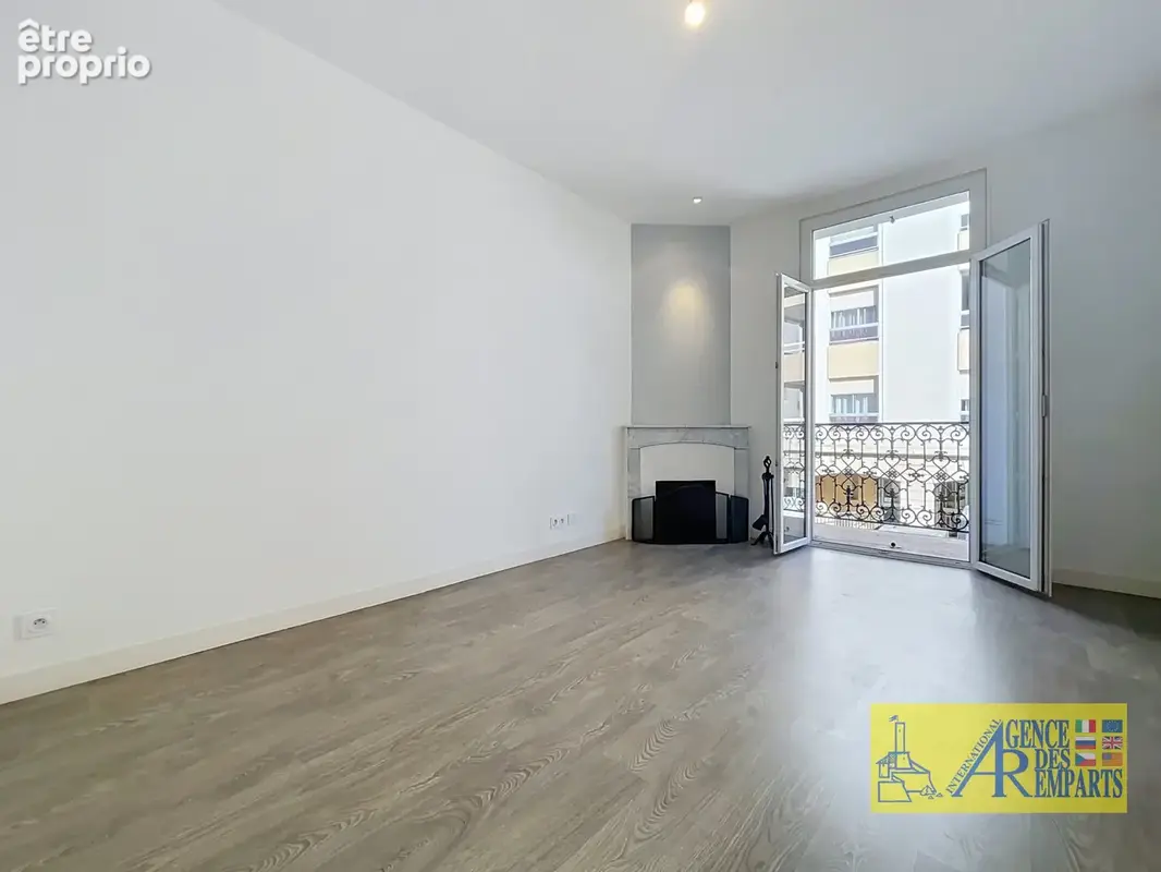 Antibes   Appartement 4 pièces avec terrasse et balcons - photo 2
