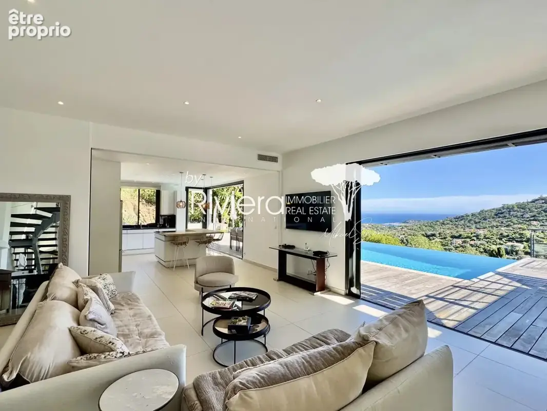 Propriété Contemporaine - Vue Mer imprenable avec piscine à - photo 7