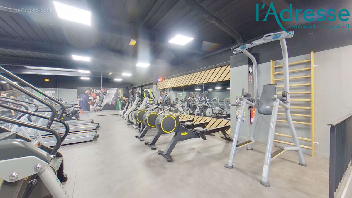 Commerce à CHAMPS-SUR-MARNE