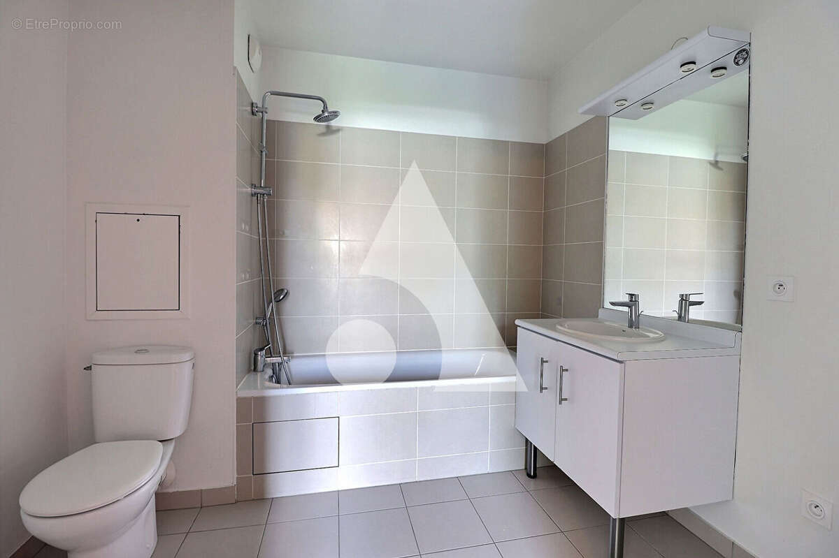 Appartement 2 pièces avec balcon - limite saint gratien/enghien les bains - photo 6